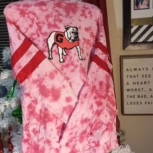 Georgia bull dogs top